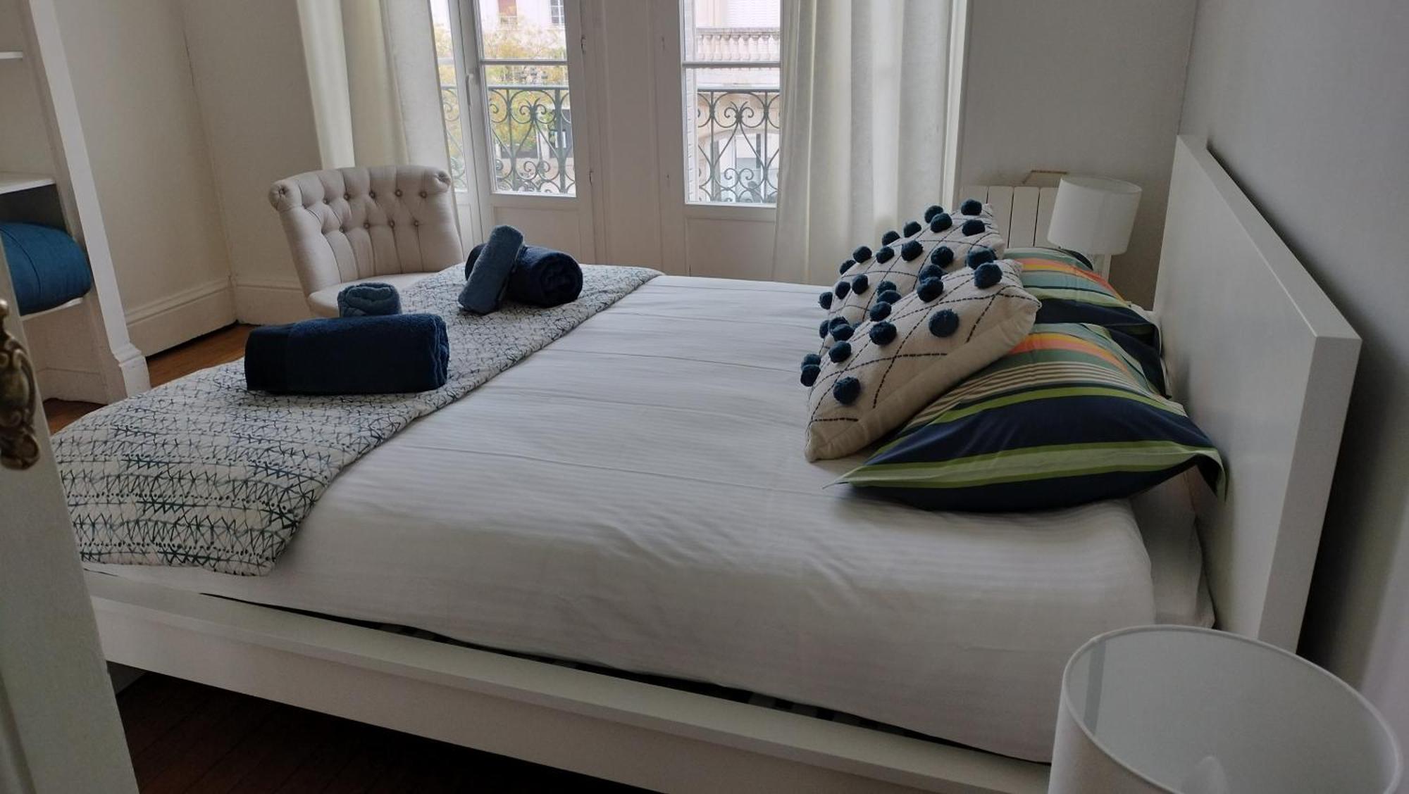 Appartement F3 Au Balcon De La Place Du Martroi Orleans Luaran gambar