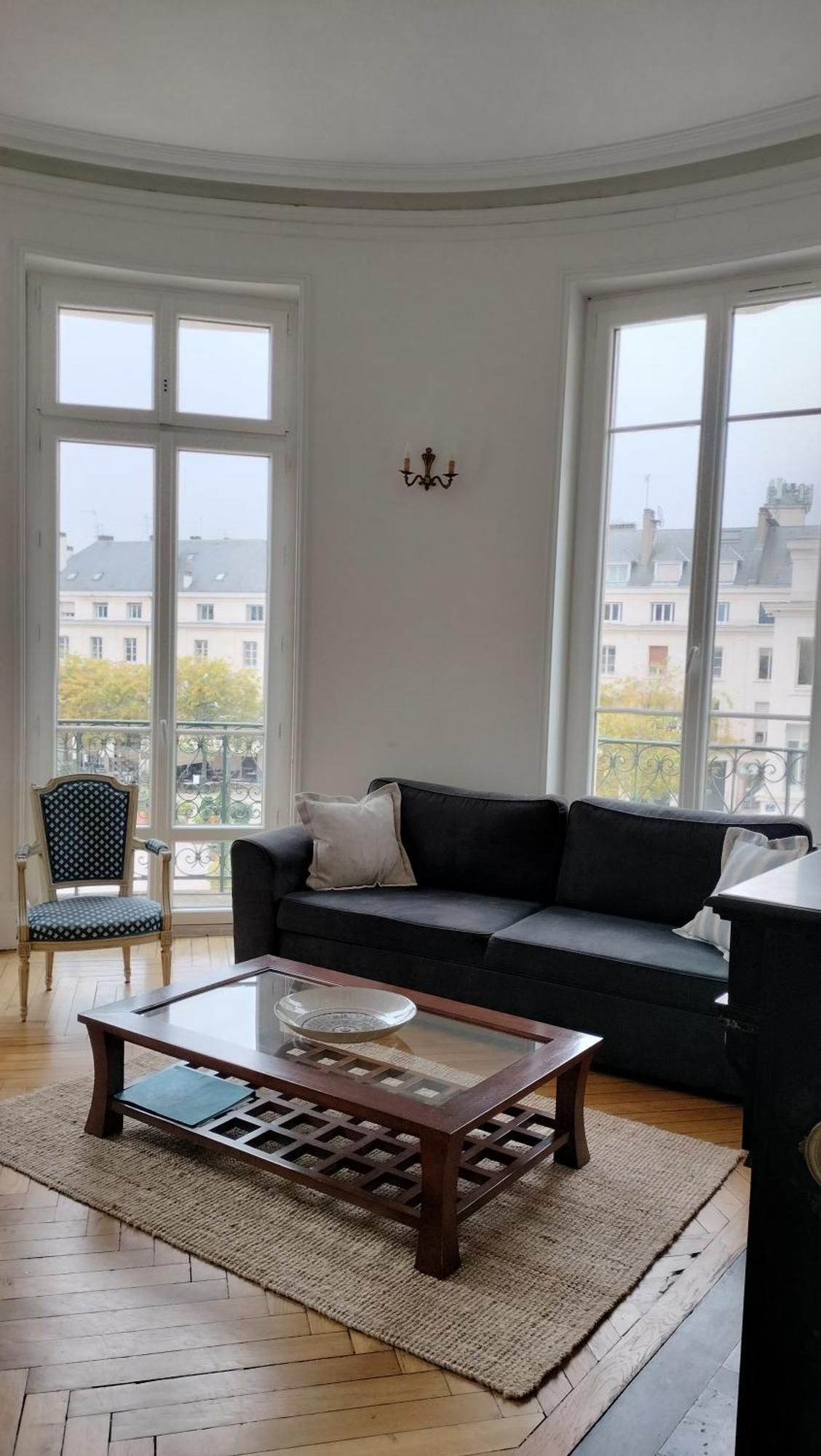 Appartement F3 Au Balcon De La Place Du Martroi Orleans Luaran gambar